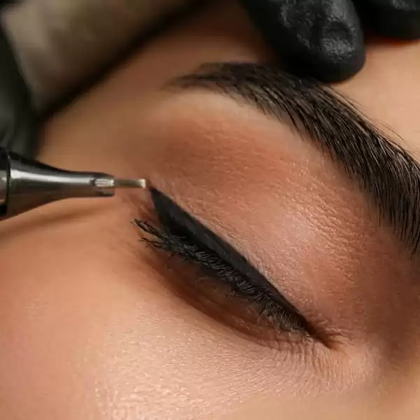permanentní make-up oční linky